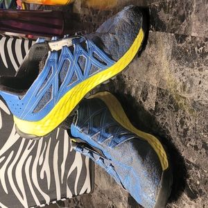 Adidas Boys 4 Lace up athletic gym shoes Sneakers blue